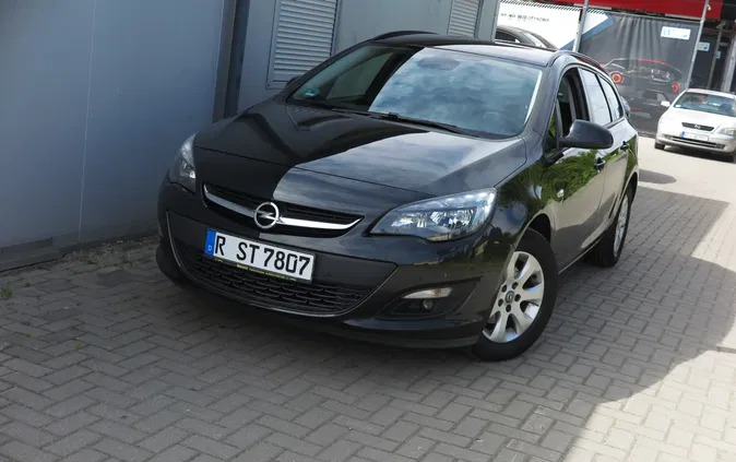 opel Opel Astra cena 28900 przebieg: 200000, rok produkcji 2015 z Brzeg